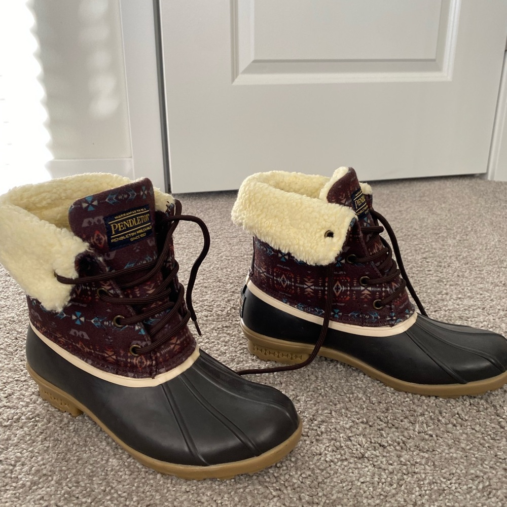 Pendleton Shearling-Lined Duck Boots - Burgundy A… - image 1